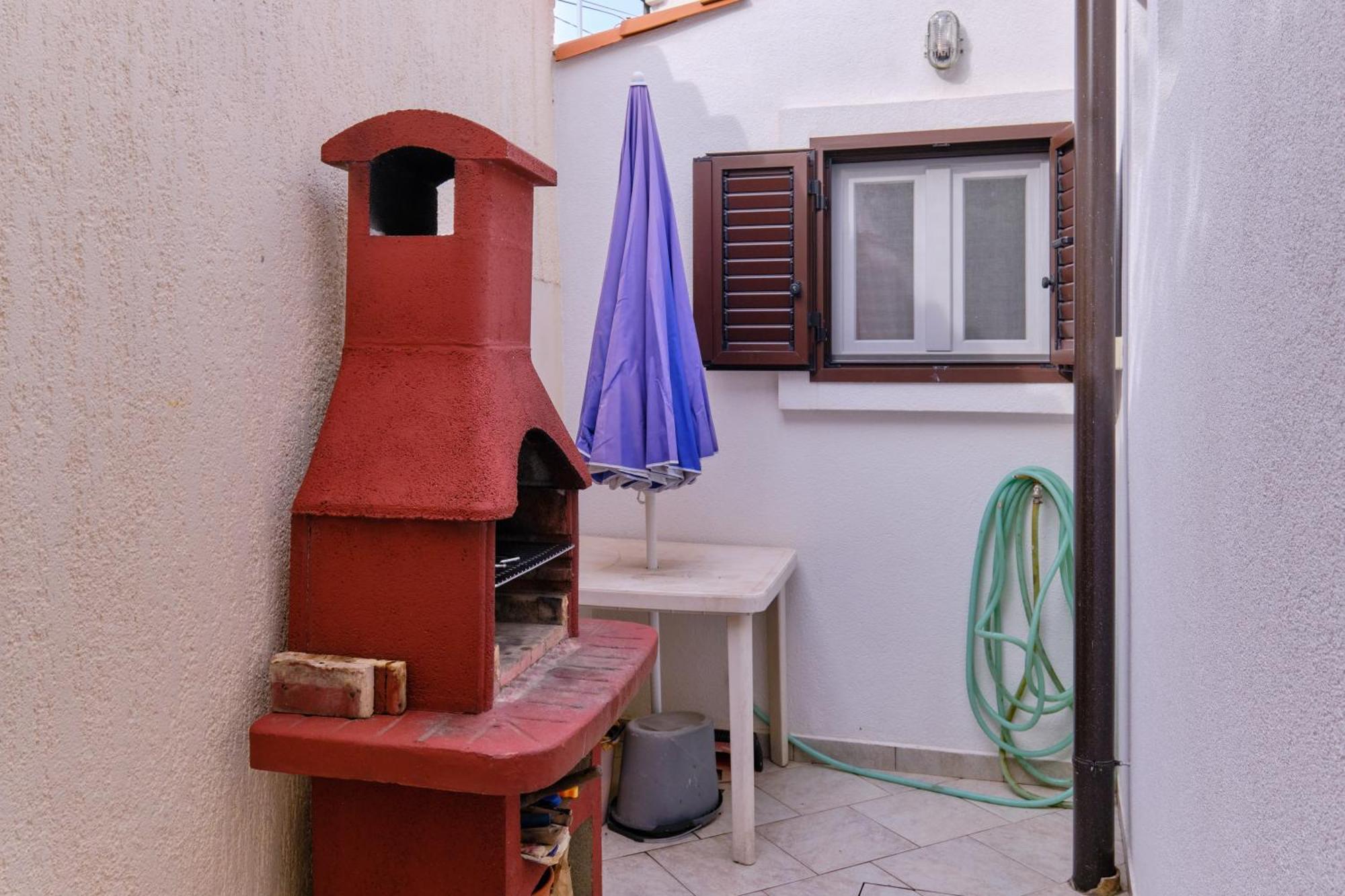 Apartments Antonella Veli Losinj Exterior photo