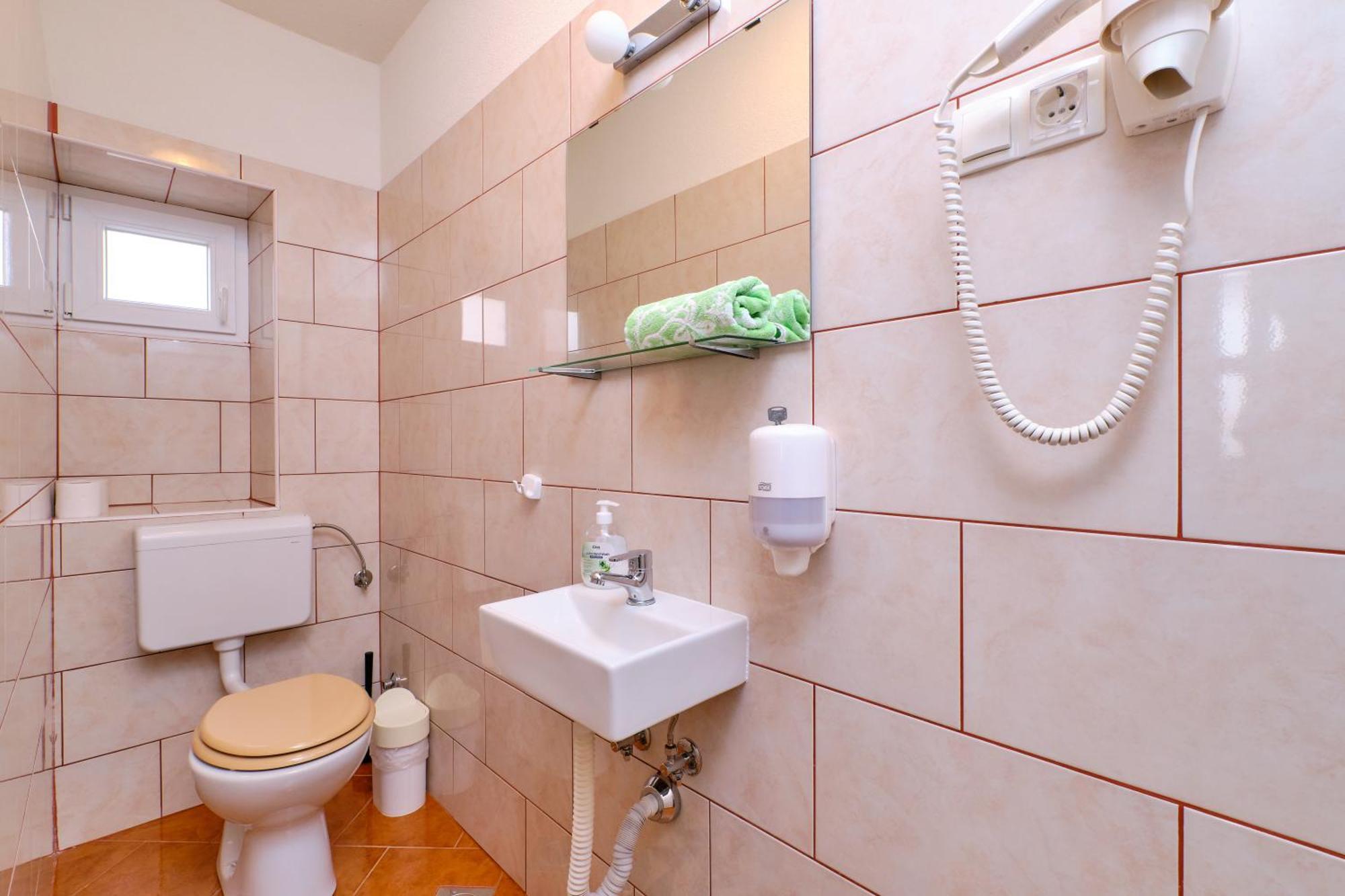 Apartments Antonella Veli Losinj Exterior photo